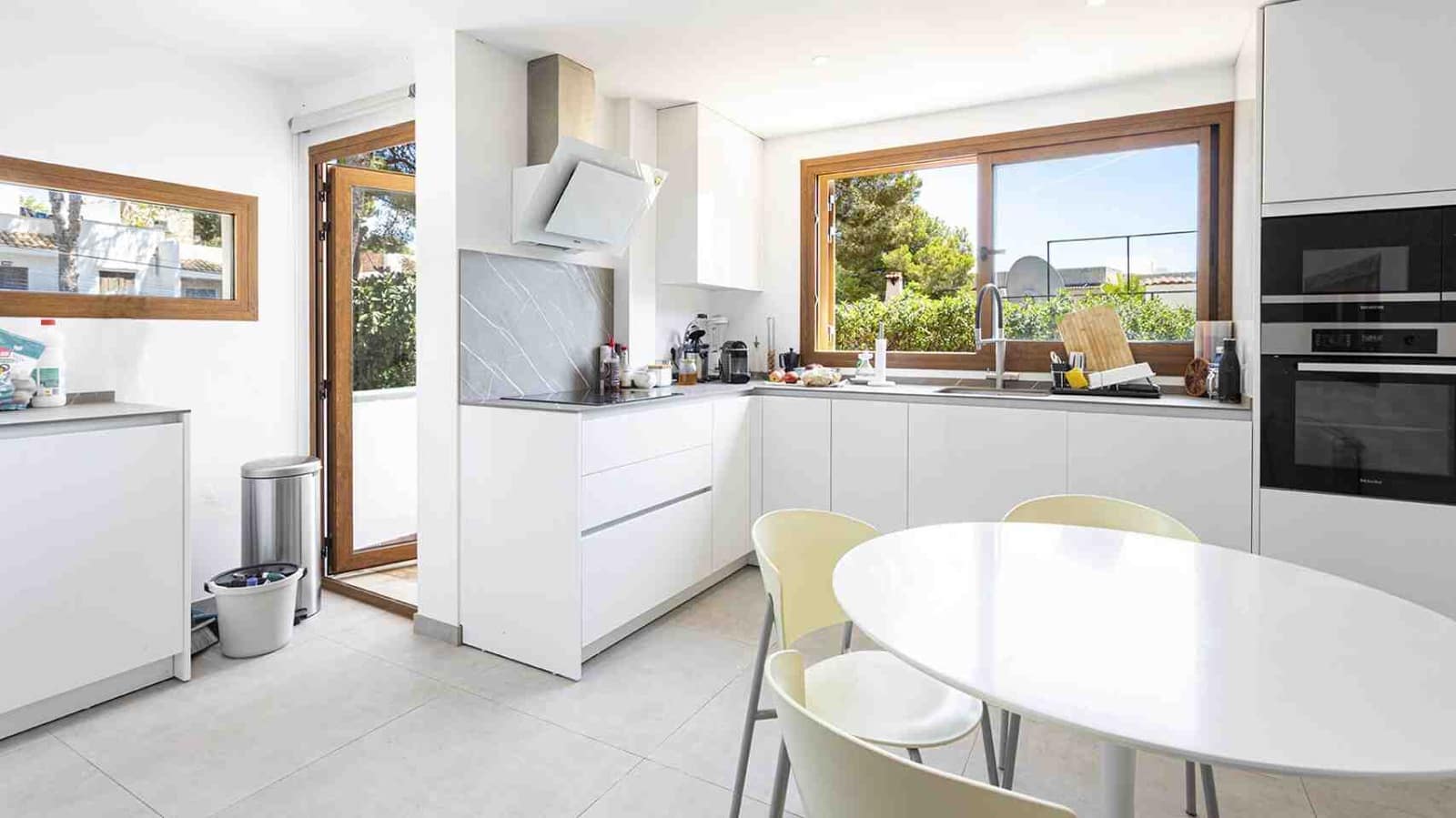 4 soverom Villa til salgs i Santa Ponsa med svømmebasseng garasje - € 1 950 000 (Ref: 9009924)