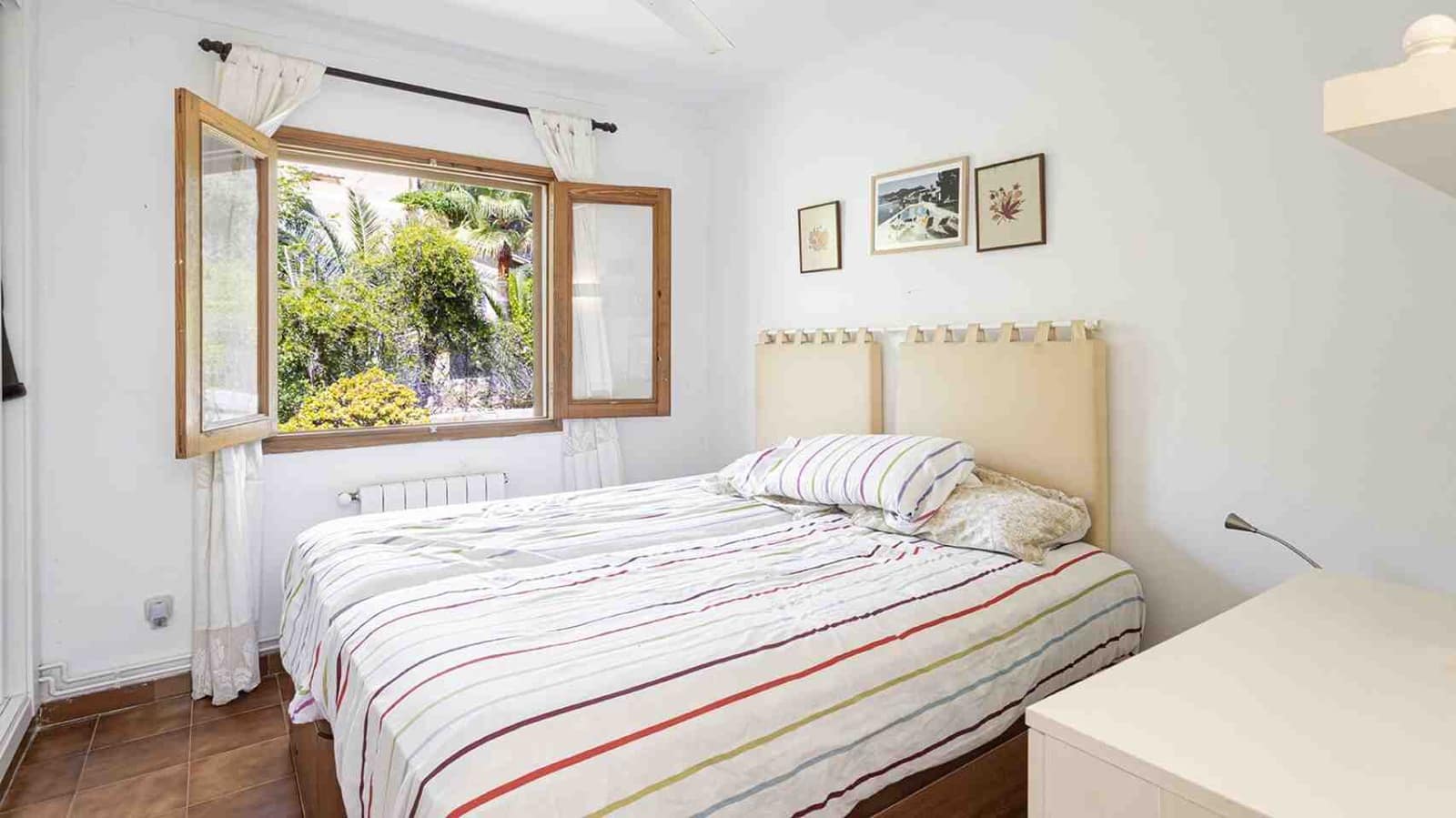 4 soverom Villa til salgs i Santa Ponsa med svømmebasseng garasje - € 1 950 000 (Ref: 9009924)