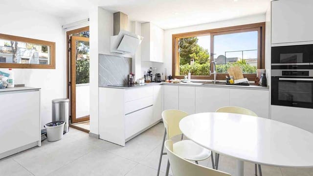 4 Zimmer Villa zu verkaufen in Santa Ponsa, Calvià mit Pool Garage - 1.950.000 € (Ref: 9009924)