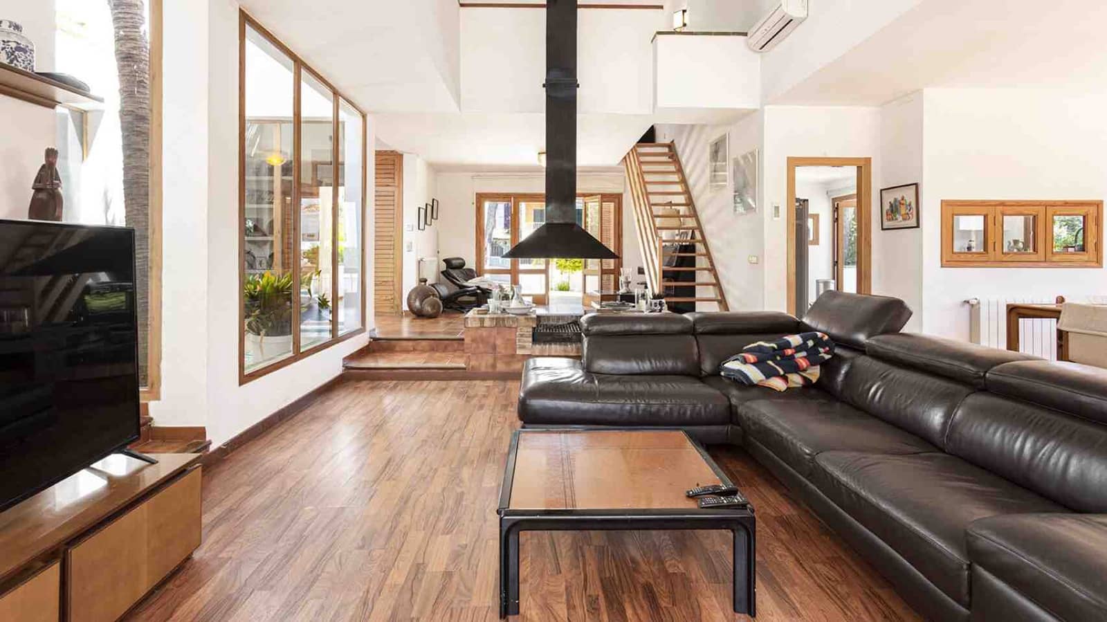 4 soverom Villa til salgs i Santa Ponsa med svømmebasseng garasje - € 1 950 000 (Ref: 9009924)