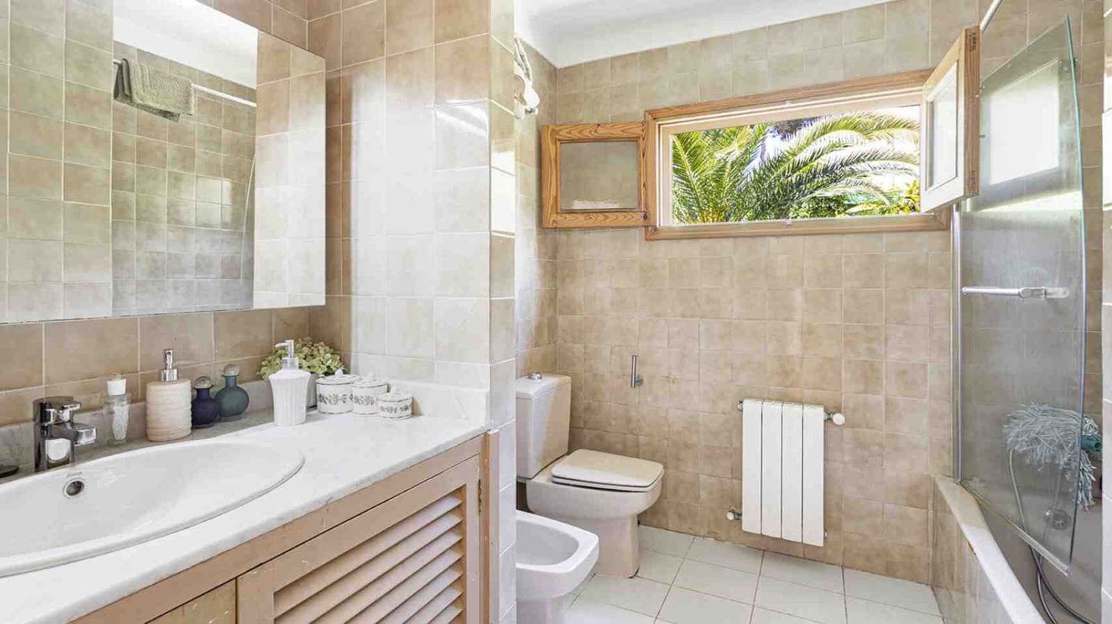 4 soverom Villa til salgs i Santa Ponsa med svømmebasseng garasje - € 1 950 000 (Ref: 9009924)