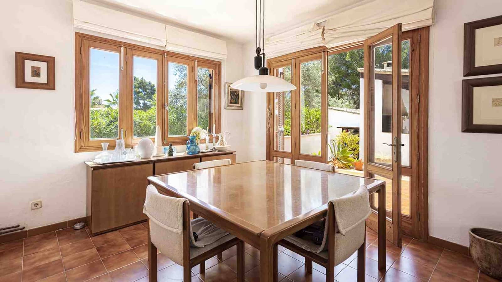 4 soverom Villa til salgs i Santa Ponsa med svømmebasseng garasje - € 1 950 000 (Ref: 9009924)