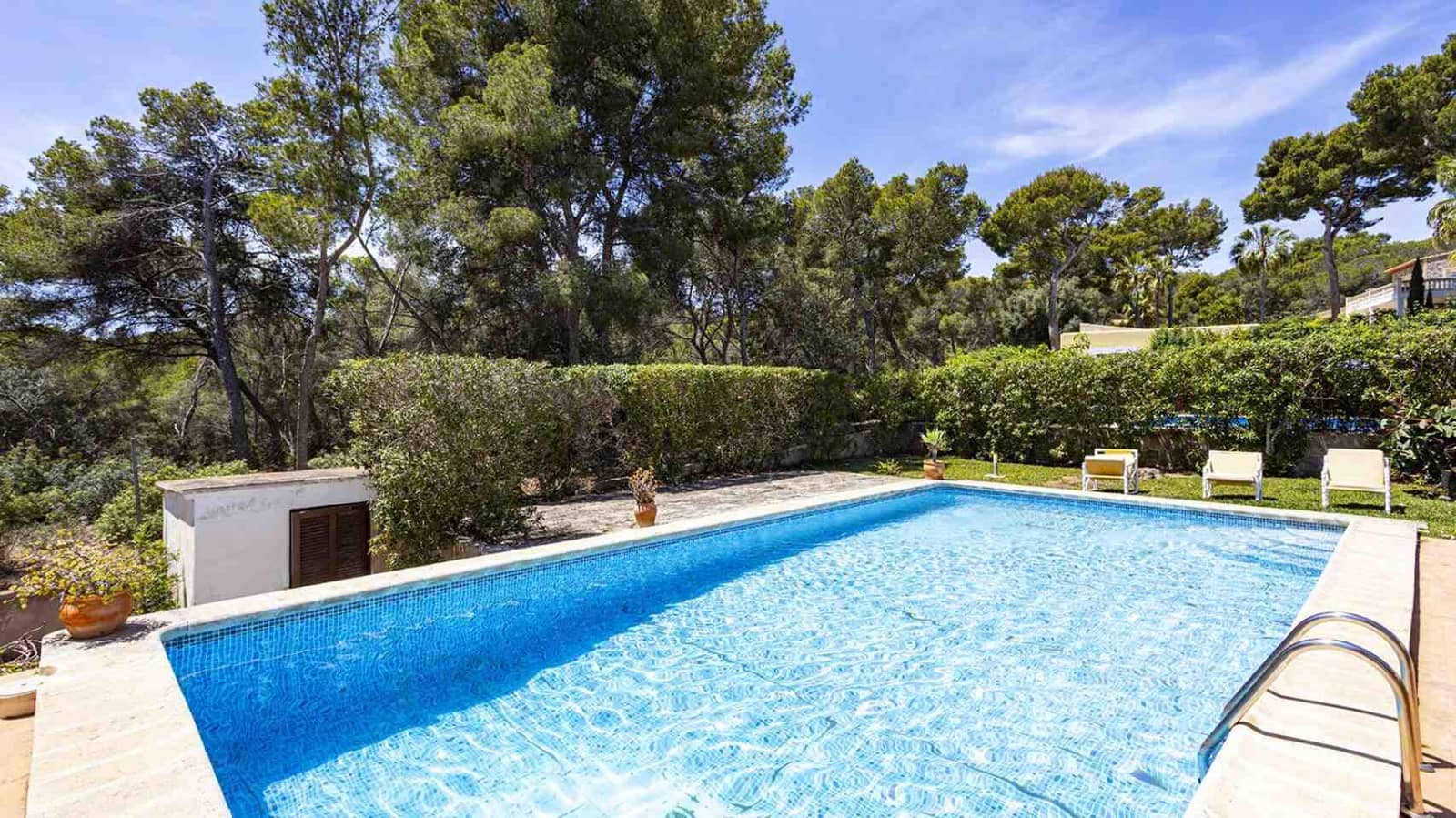 4 soverom Villa til salgs i Santa Ponsa med svømmebasseng garasje - € 1 950 000 (Ref: 9009924)