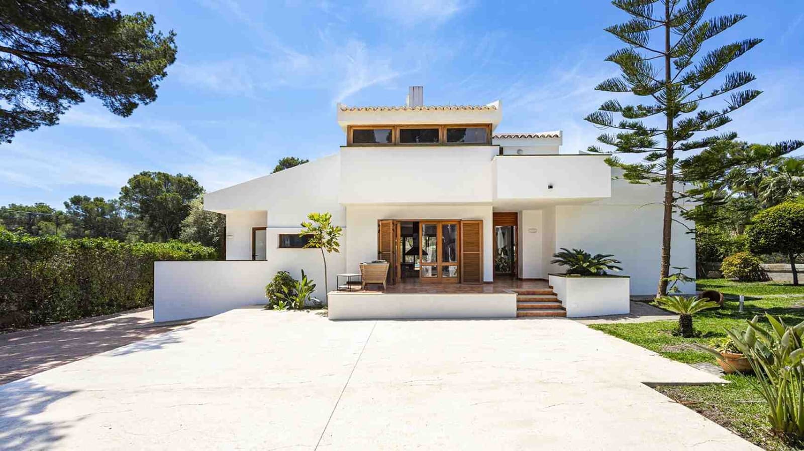 4 soverom Villa til salgs i Santa Ponsa med svømmebasseng garasje - € 1 950 000 (Ref: 9009924)