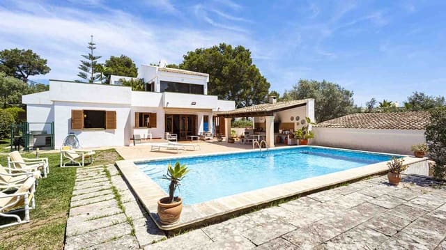 4 Zimmer Villa zu verkaufen in Santa Ponsa, Calvià mit Pool Garage - 1.950.000 € (Ref: 9009924)