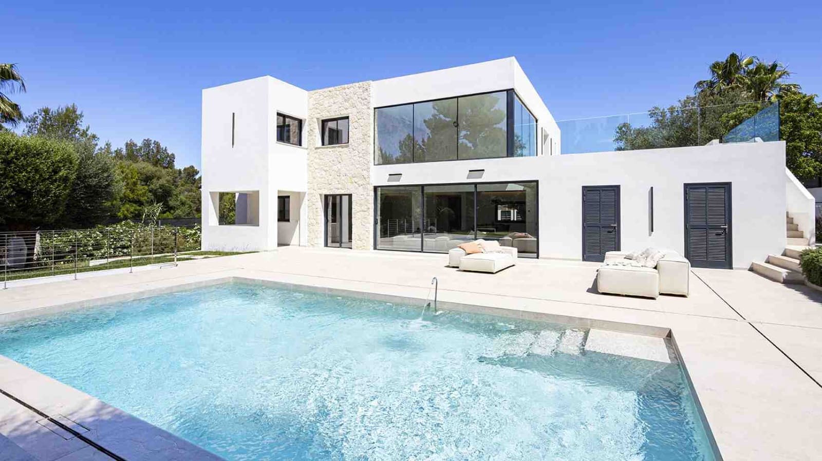 6 soveværelse Villa til salg i Santa Ponsa med swimmingpool garage - € 4.495.000 (Ref: 9022005)