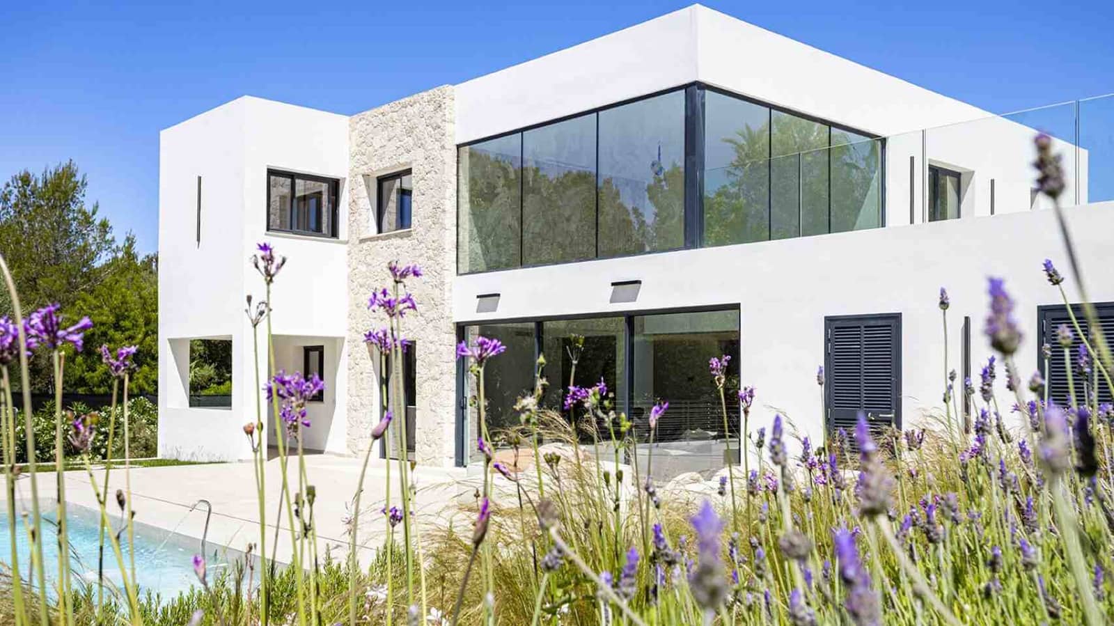 6 soverom Villa til salgs i Santa Ponsa med svømmebasseng garasje - € 4 495 000 (Ref: 9022005)