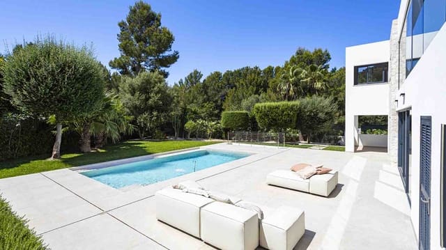 6 soverom Villa til salgs i Santa Ponsa, Calvià med svømmebasseng garasje - € 4 495 000 (Ref: 9022005)