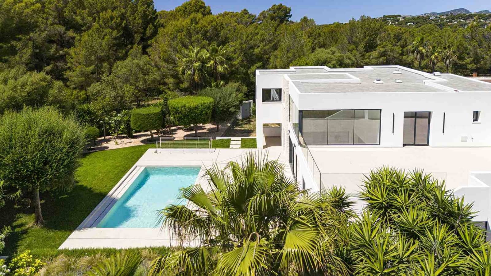 6 soverom Villa til salgs i Santa Ponsa med svømmebasseng garasje - € 4 495 000 (Ref: 9022005)