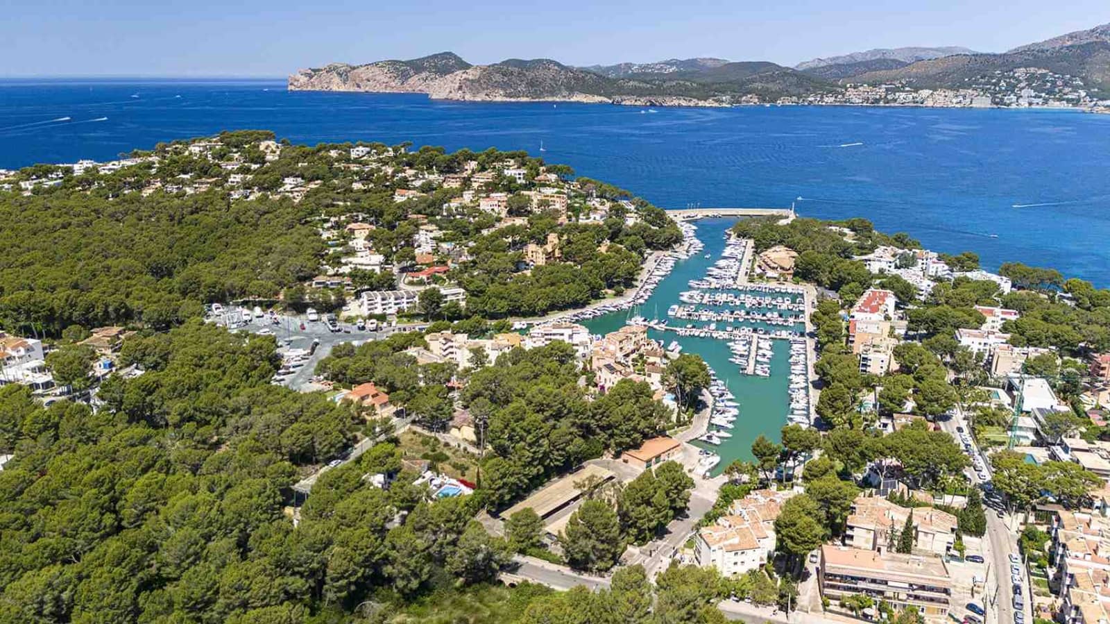 6 soverom Villa til salgs i Santa Ponsa med svømmebasseng garasje - € 4 495 000 (Ref: 9022005)