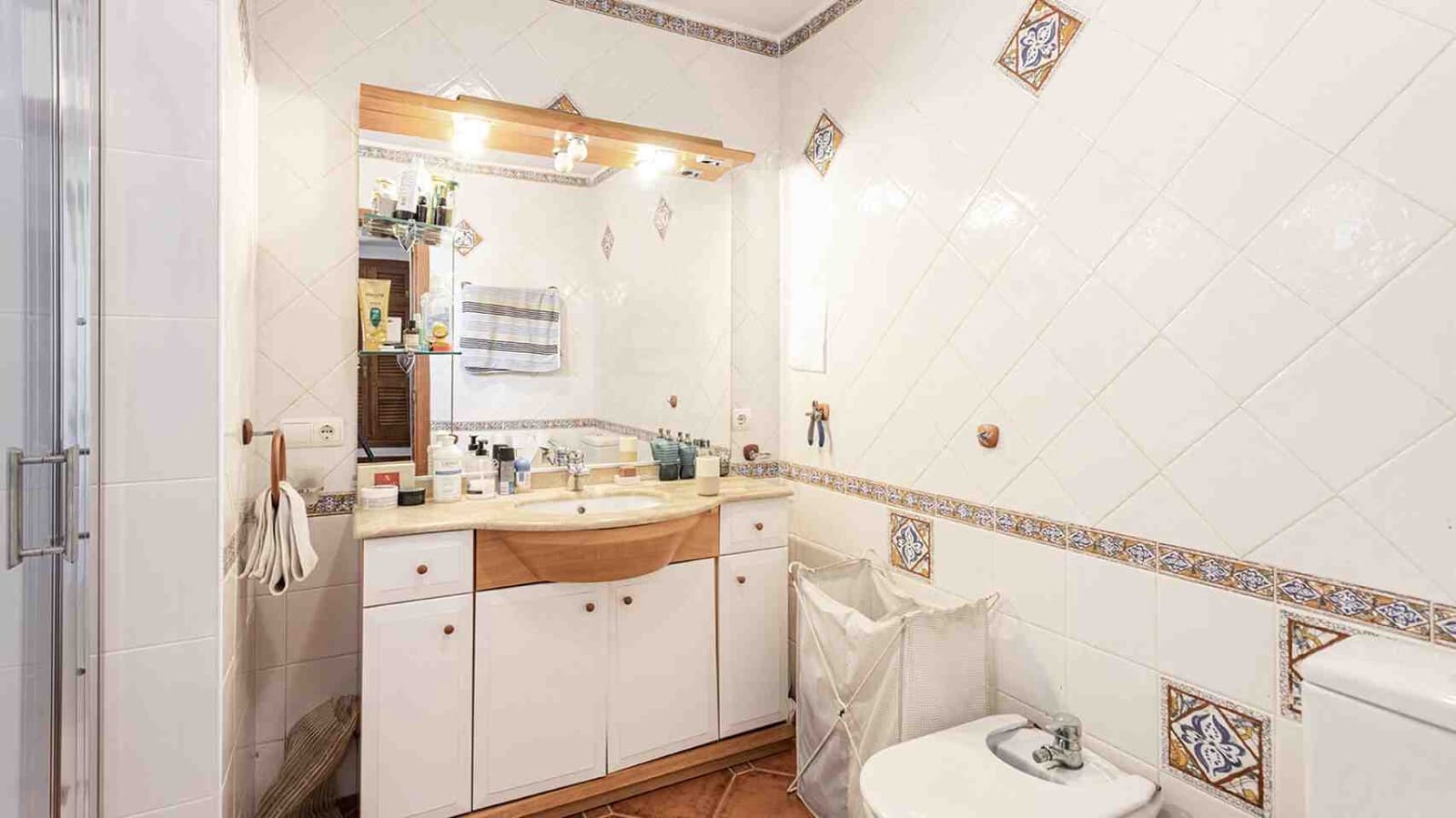 4 soveværelse Villa til salg i Santa Ponsa med swimmingpool garage - € 2.300.000 (Ref: 9028986)