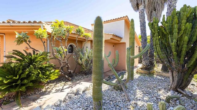 4 soveværelse Villa til salg i Santa Ponsa, Calvià med swimmingpool garage - € 2.300.000 (Ref: 9028986)