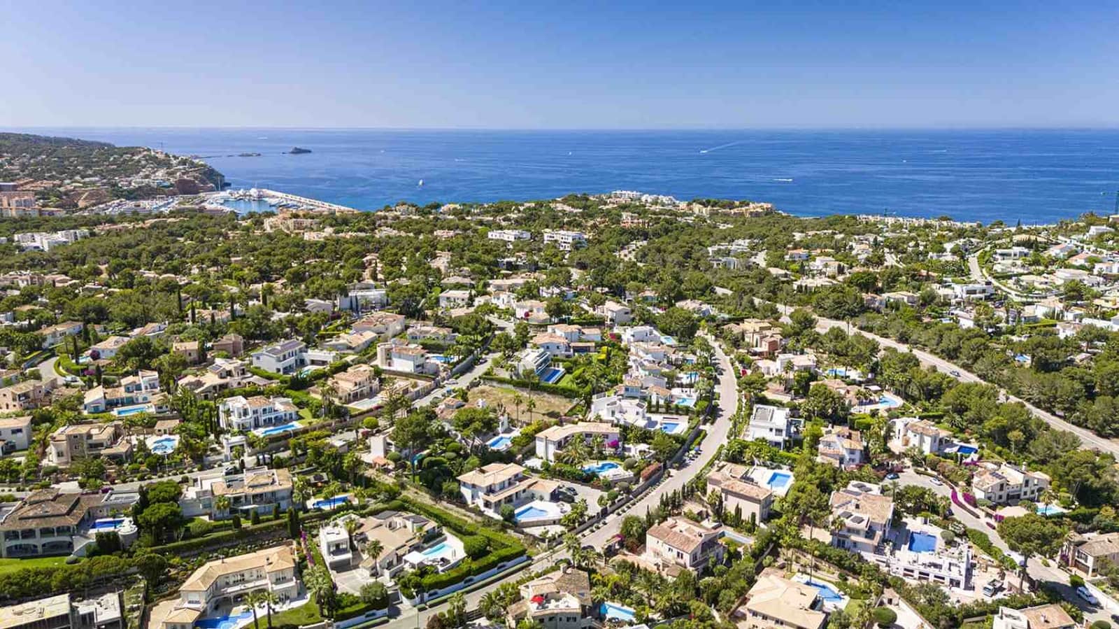 4 soveværelse Villa til salg i Santa Ponsa med swimmingpool garage - € 2.300.000 (Ref: 9028986)