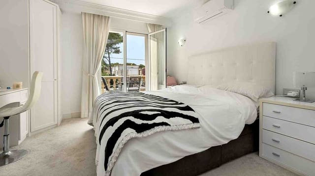 5 bedroom Villa for sale in El Toro / Port Adriano, Calvià with pool garage - € 1,795,000 (Ref: 9035868)