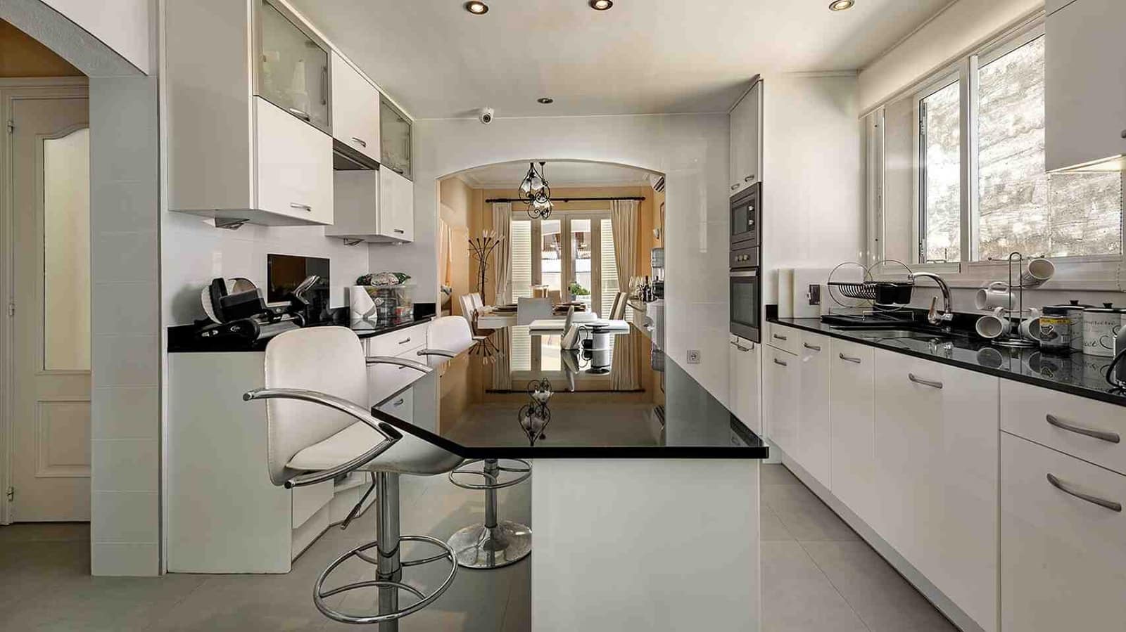 5 bedroom Villa for sale in El Toro / Port Adriano with pool garage - € 1,795,000 (Ref: 9035868)