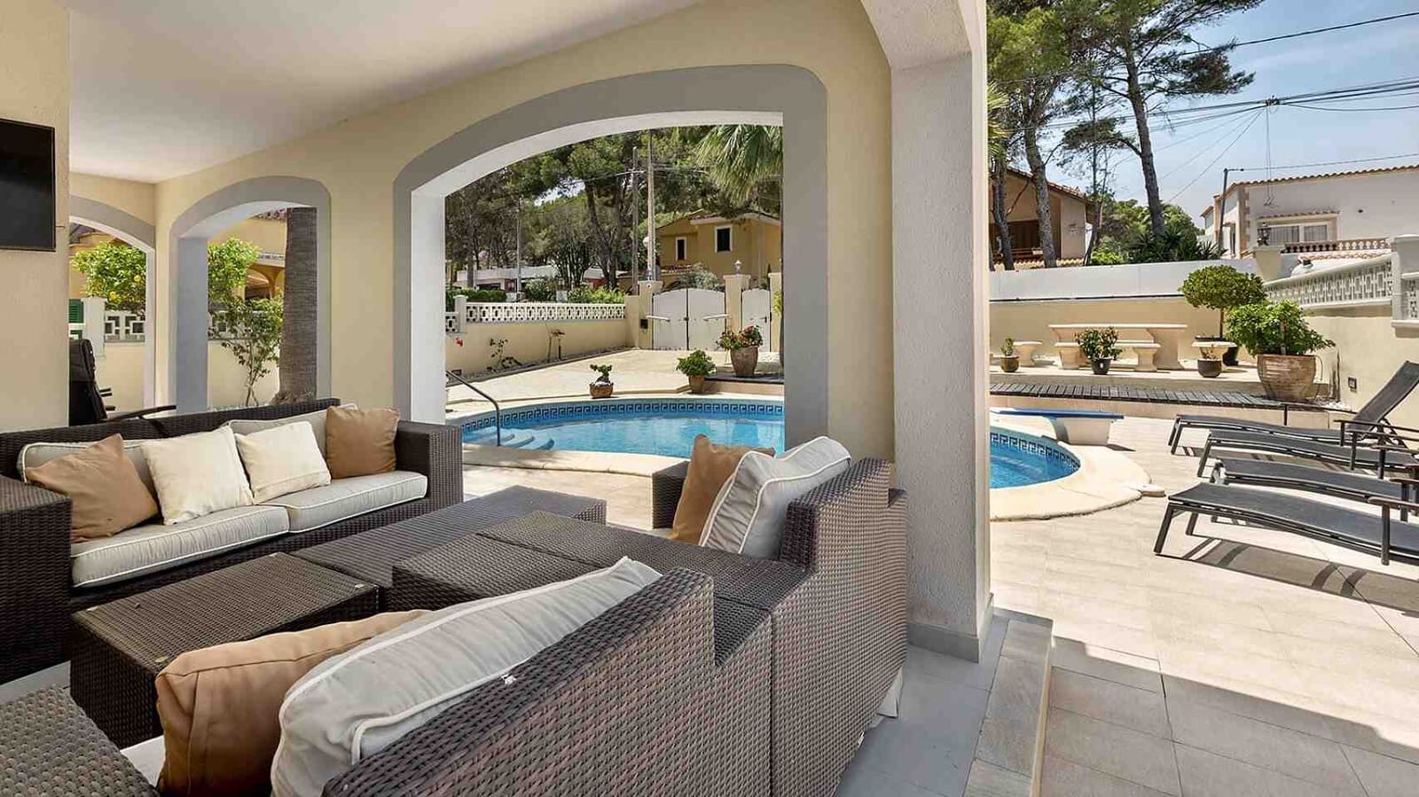 5 bedroom Villa for sale in El Toro / Port Adriano with pool garage - € 1,795,000 (Ref: 9035868)