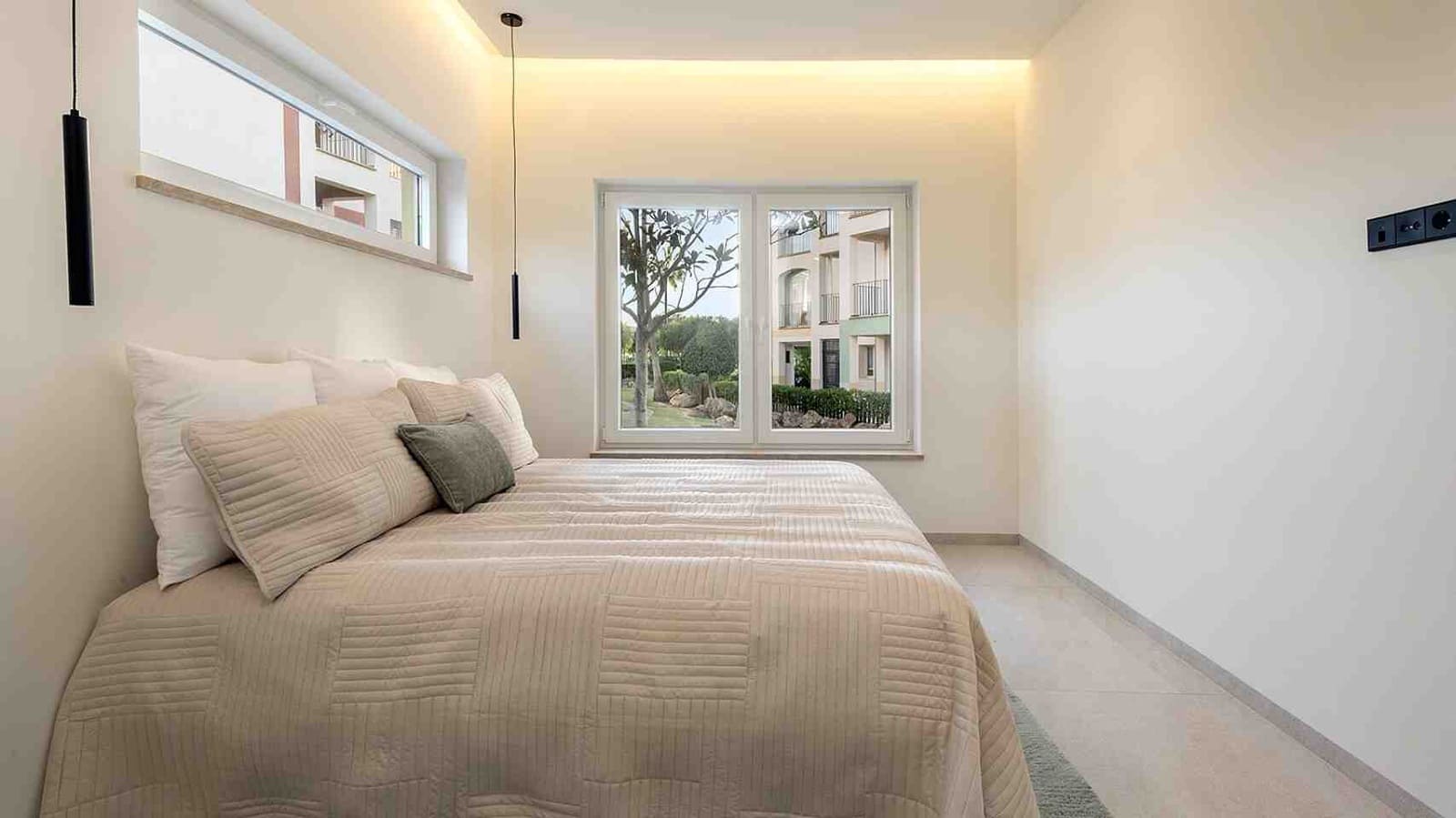 2 bedroom Apartment for sale in Santa Ponsa with pool - € 950,000 (Ref: 9046441)