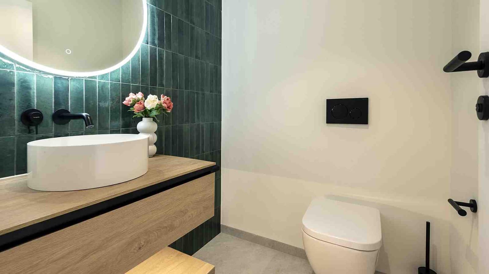 2 bedroom Apartment for sale in Santa Ponsa with pool - € 950,000 (Ref: 9046441)