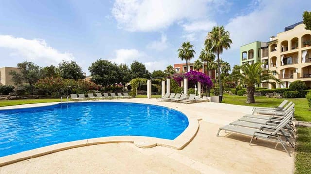 Apartamento de 1 habitación en Santa Ponsa, Calvià en venta con piscina - 635.000 € (Ref: 9046442)