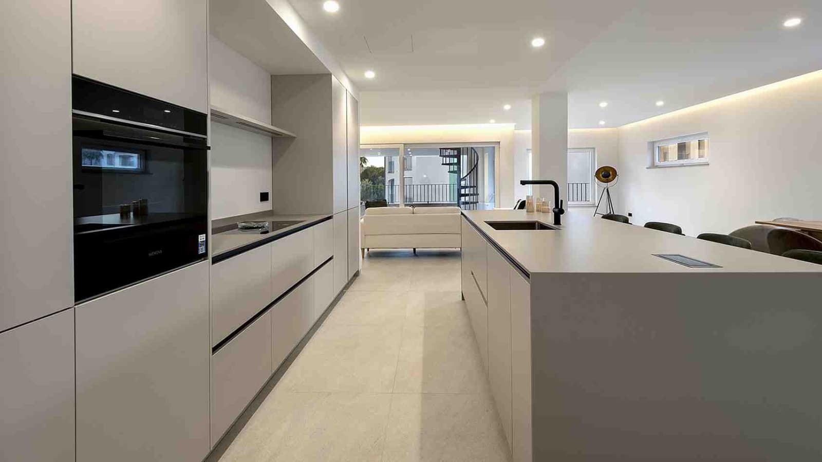 3 bedroom Penthouse for sale in Santa Ponsa with pool - € 1,700,000 (Ref: 9049991)