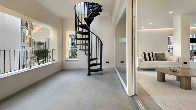 3 slaapkamer Penthouse te koop in Santa Ponsa, Calvià met zwembad - € 1.700.000 (Ref: 9049991)