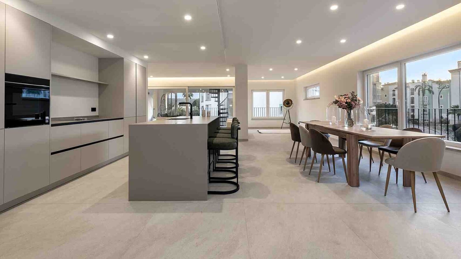 3 bedroom Penthouse for sale in Santa Ponsa with pool - € 1,700,000 (Ref: 9049991)