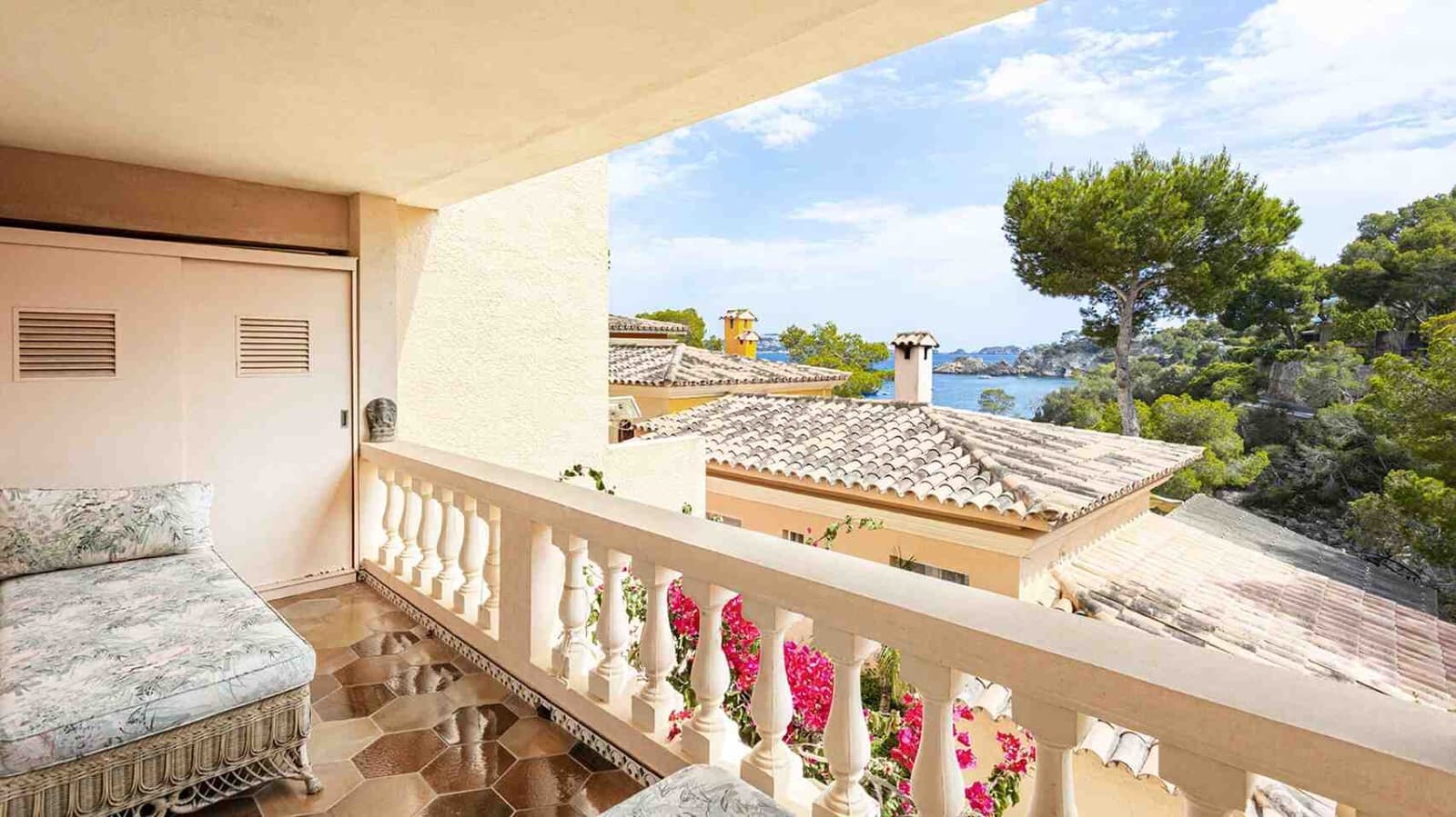 2 soveværelse Lejlighed til salg i Cala Fornells med swimmingpool - € 850.000 (Ref: 9058162)