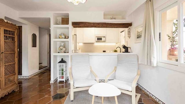 2 soveværelse Lejlighed til salg i Cala Fornells, Calvià med swimmingpool - € 850.000 (Ref: 9058162)