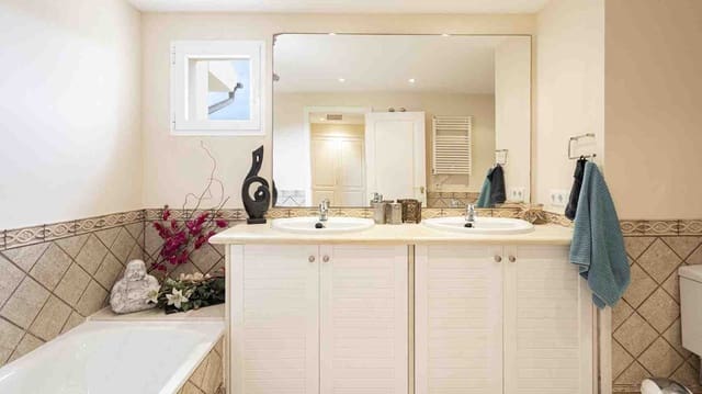 3 slaapkamer Penthouse te koop in Santa Ponsa, Calvià met zwembad - € 1.490.000 (Ref: 9061955)