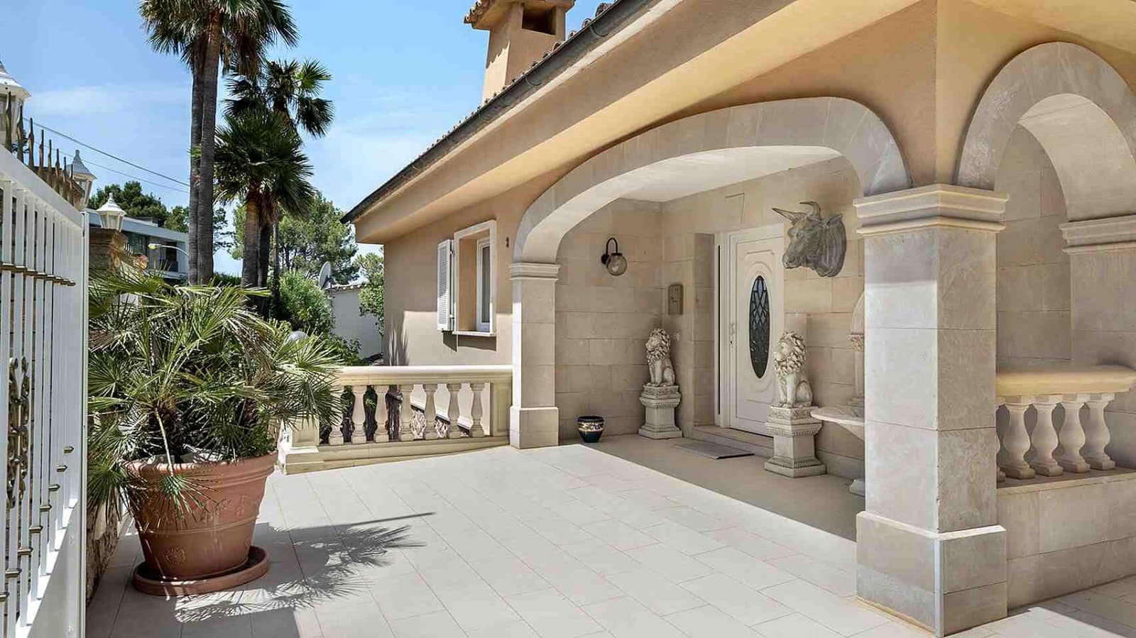 4 soverom Villa til salgs i Costa de la Calma med svømmebasseng garasje - € 2 550 000 (Ref: 9067034)