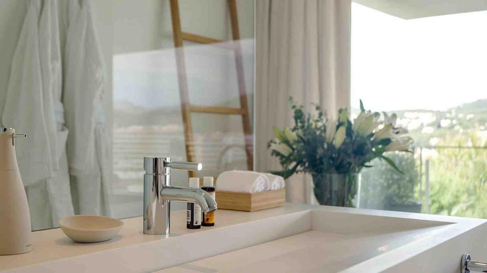 4 soveværelse Villa til salg i Es Camp De Mar / El Camp De Mar med swimmingpool garage - € 11.500.000 (Ref: 9085923)