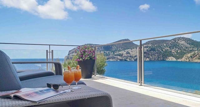 4 Zimmer Villa zu verkaufen in Es Camp De Mar / El Camp De Mar, Andratx mit Pool Garage - 11.500.000 € (Ref: 9085923)