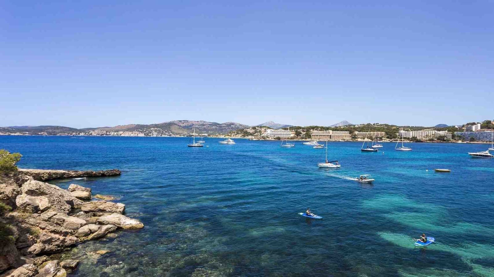 4 bedroom Villa for sale in Santa Ponsa with pool - € 7,450,000 (Ref: 9094815)