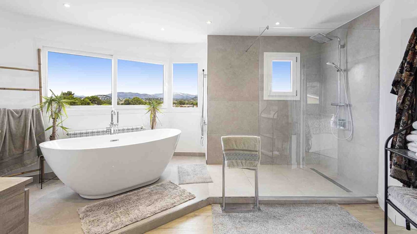 3 soveværelse Villa til salg i El Toro / Port Adriano med swimmingpool garage - € 2.100.000 (Ref: 9161881)