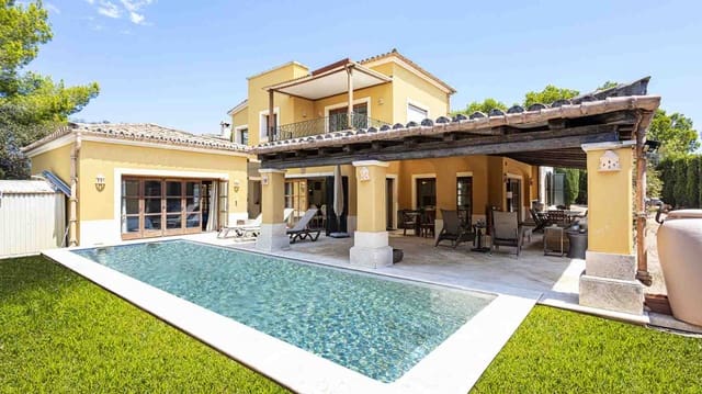 4 soveværelse Villa til salg i Santa Ponsa, Calvià med swimmingpool garage - € 2.630.000 (Ref: 9177009)