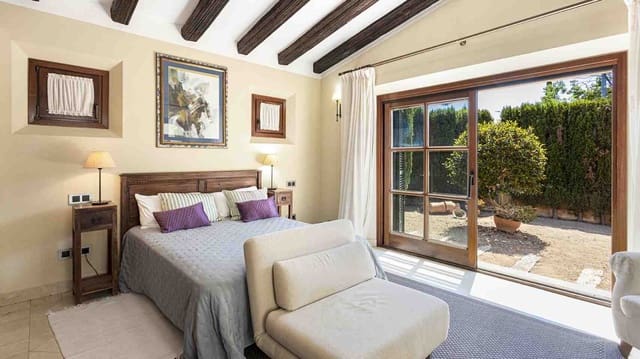 4 slaapkamer Villa te koop in Santa Ponsa, Calvià met zwembad garage - € 2.630.000 (Ref: 9177009)