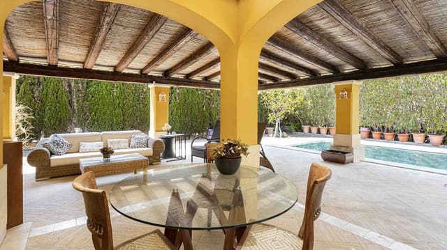 4 soveværelse Villa til salg i Santa Ponsa, Calvià med swimmingpool garage - € 2.630.000 (Ref: 9177009)