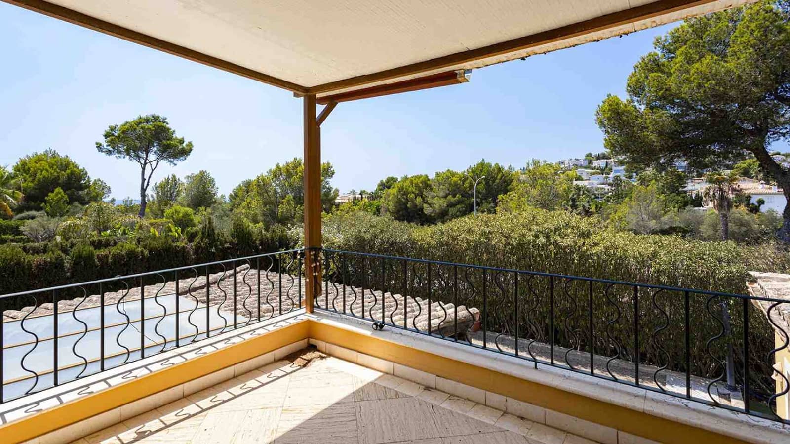4 slaapkamer Villa te koop in Santa Ponsa met zwembad garage - € 2.630.000 (Ref: 9177009)