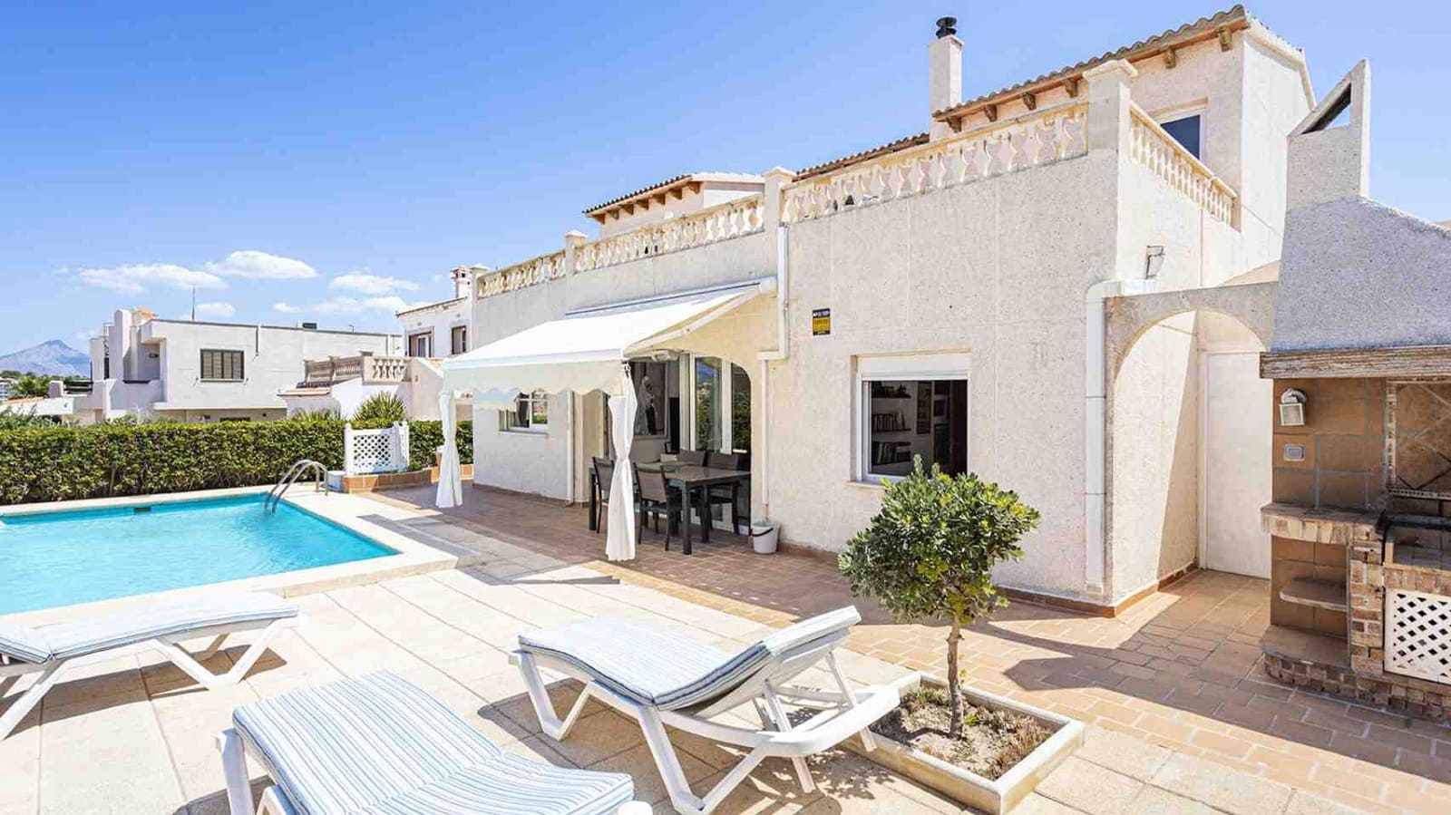 4 soveværelse Villa til salg i El Toro / Port Adriano med swimmingpool - € 2.300.000 (Ref: 9177110)