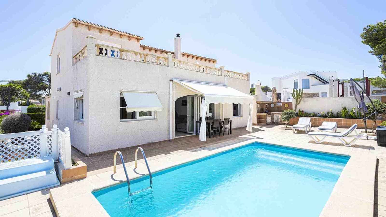 4 soveværelse Villa til salg i El Toro / Port Adriano med swimmingpool - € 2.300.000 (Ref: 9177110)