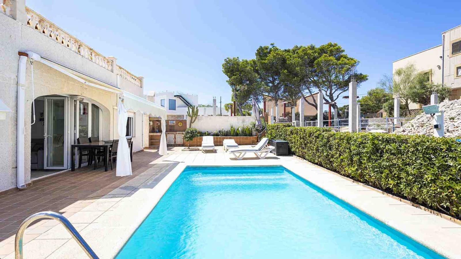 4 soveværelse Villa til salg i El Toro / Port Adriano med swimmingpool - € 2.300.000 (Ref: 9177110)
