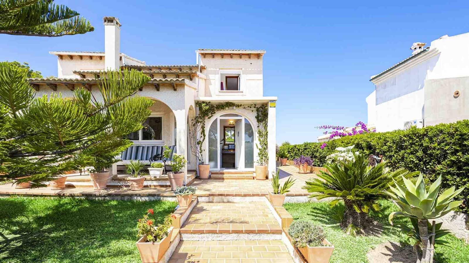 4 soveværelse Villa til salg i El Toro / Port Adriano med swimmingpool - € 2.300.000 (Ref: 9177110)