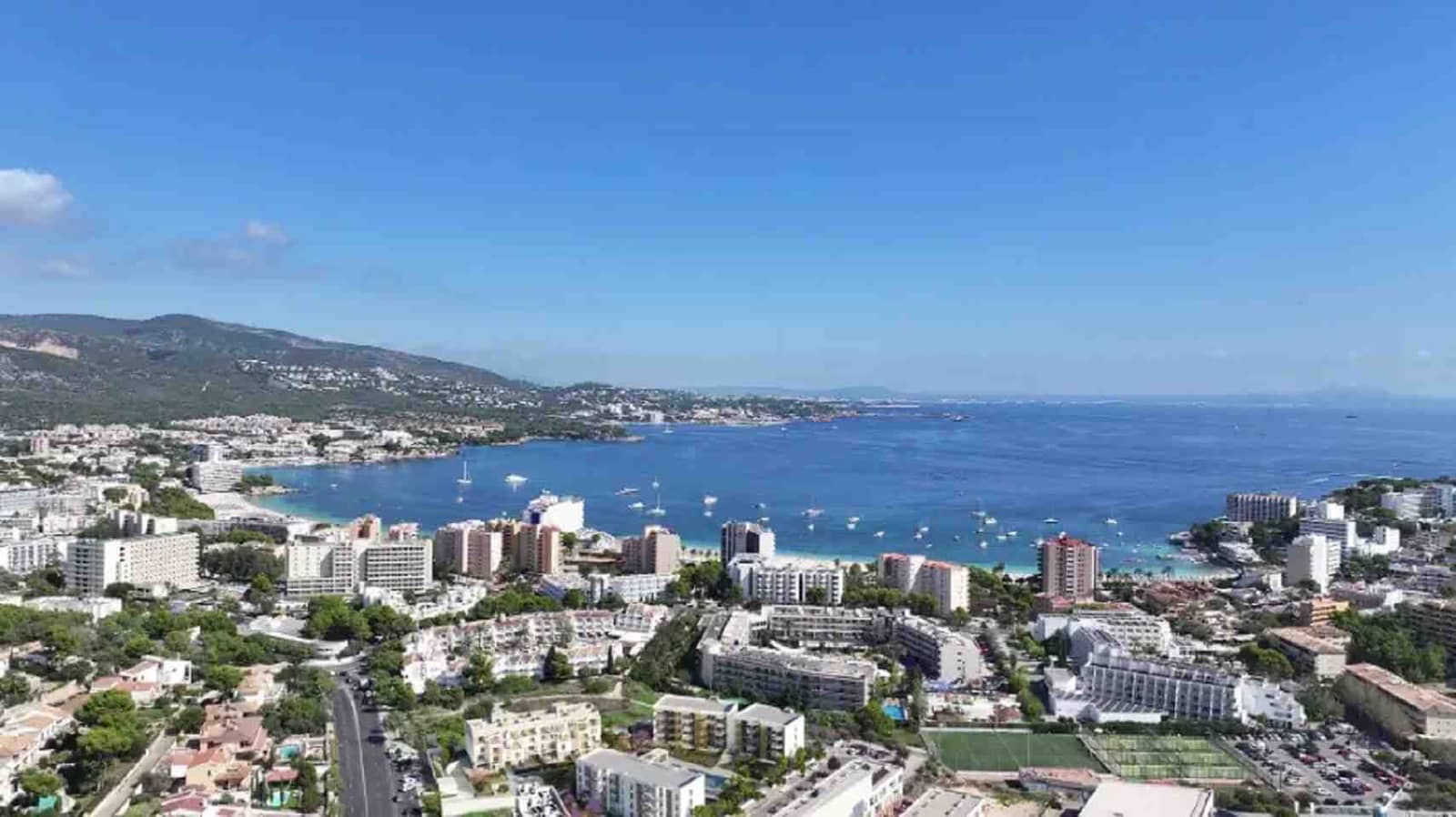 3 sovrum Takvåning till salu i Palmanova med pool - 775 000 € (Ref: 9197305)