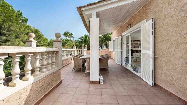 3 slaapkamer Villa te koop in Costa de la Calma, Calvià met zwembad garage - € 1.200.000 (Ref: 9205430)