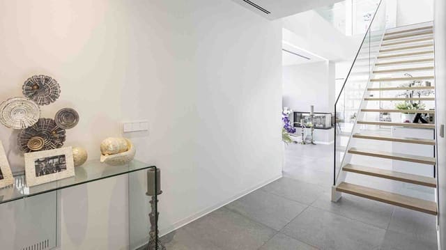 5 soveværelse Villa til salg i Cala Vinyes / Cala Vinyas / Cala Viñas, Calvià med swimmingpool garage - € 3.900.000 (Ref: 9218794)