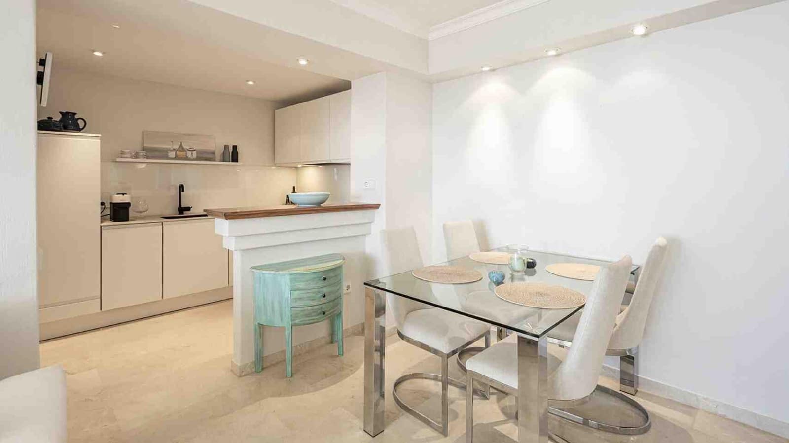 1 bedroom Apartment for sale in Santa Ponsa with pool - € 650,000 (Ref: 9219014)