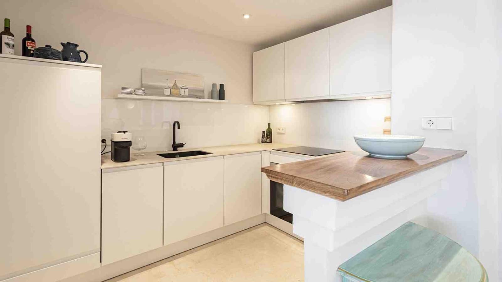 1 bedroom Apartment for sale in Santa Ponsa with pool - € 650,000 (Ref: 9219014)