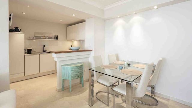 1 bedroom Apartment for sale in Santa Ponsa, Calvià with pool - € 650,000 (Ref: 9219014)