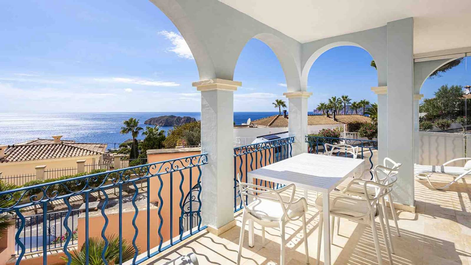 1 bedroom Apartment for sale in Santa Ponsa with pool - € 650,000 (Ref: 9219014)