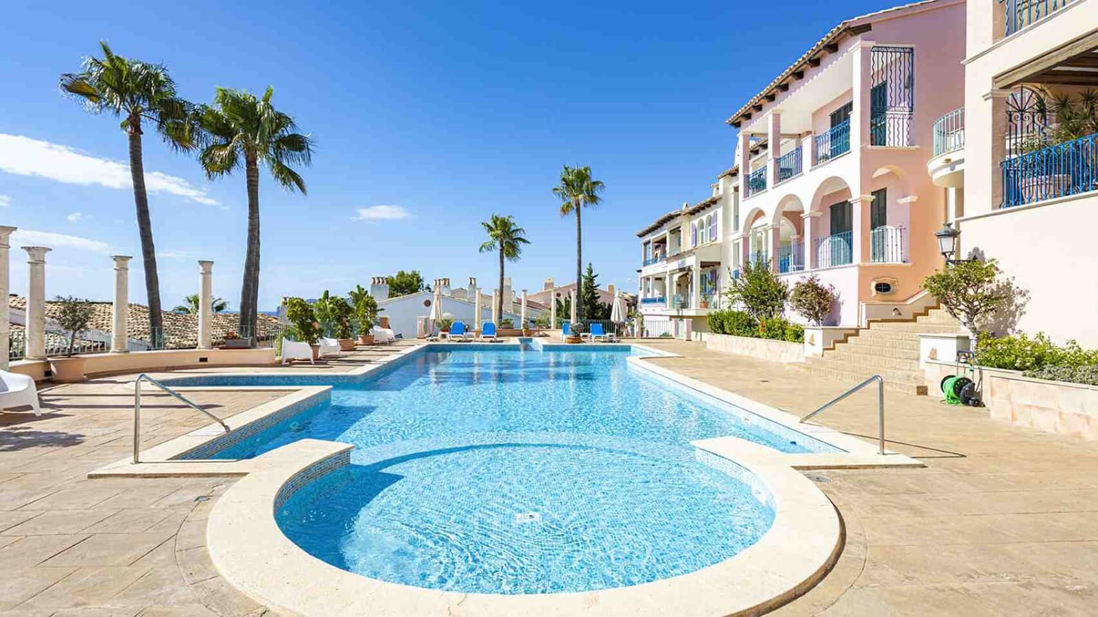 1 bedroom Apartment for sale in Santa Ponsa with pool - € 650,000 (Ref: 9219014)
